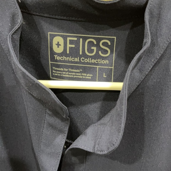 Figs scrub top - Picture 2 of 6